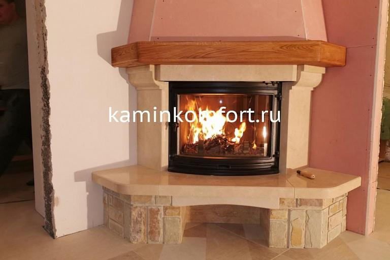 Угловой камин с топкой Jotul I 18